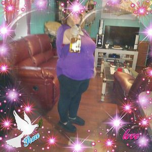 Meet your Posher, Rona